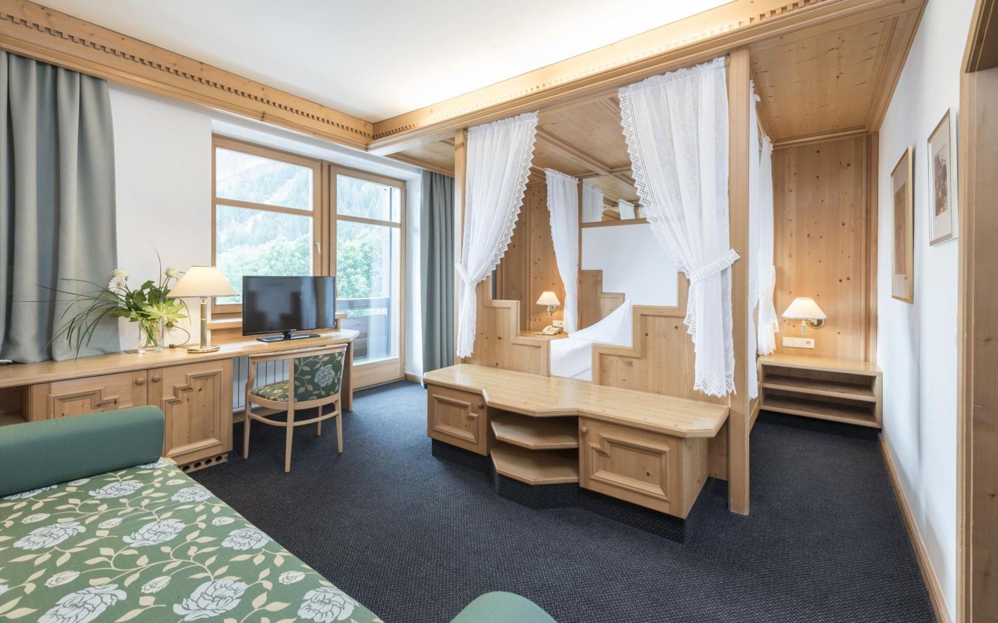 Hotel Ferien & Wellnesshotel Windschar Brunico